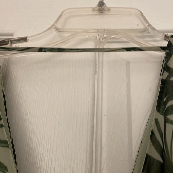 H by Halston Palm Print Flutter Sleeve Dress - Picture 5 of 8